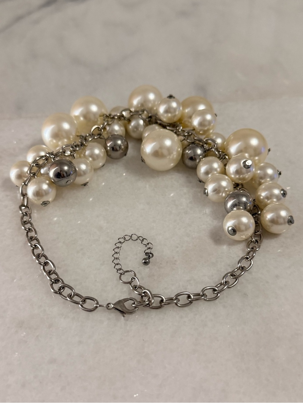 Chunky Faux Pearl Cluster Statement Bib Necklace - Picture 5 of 7